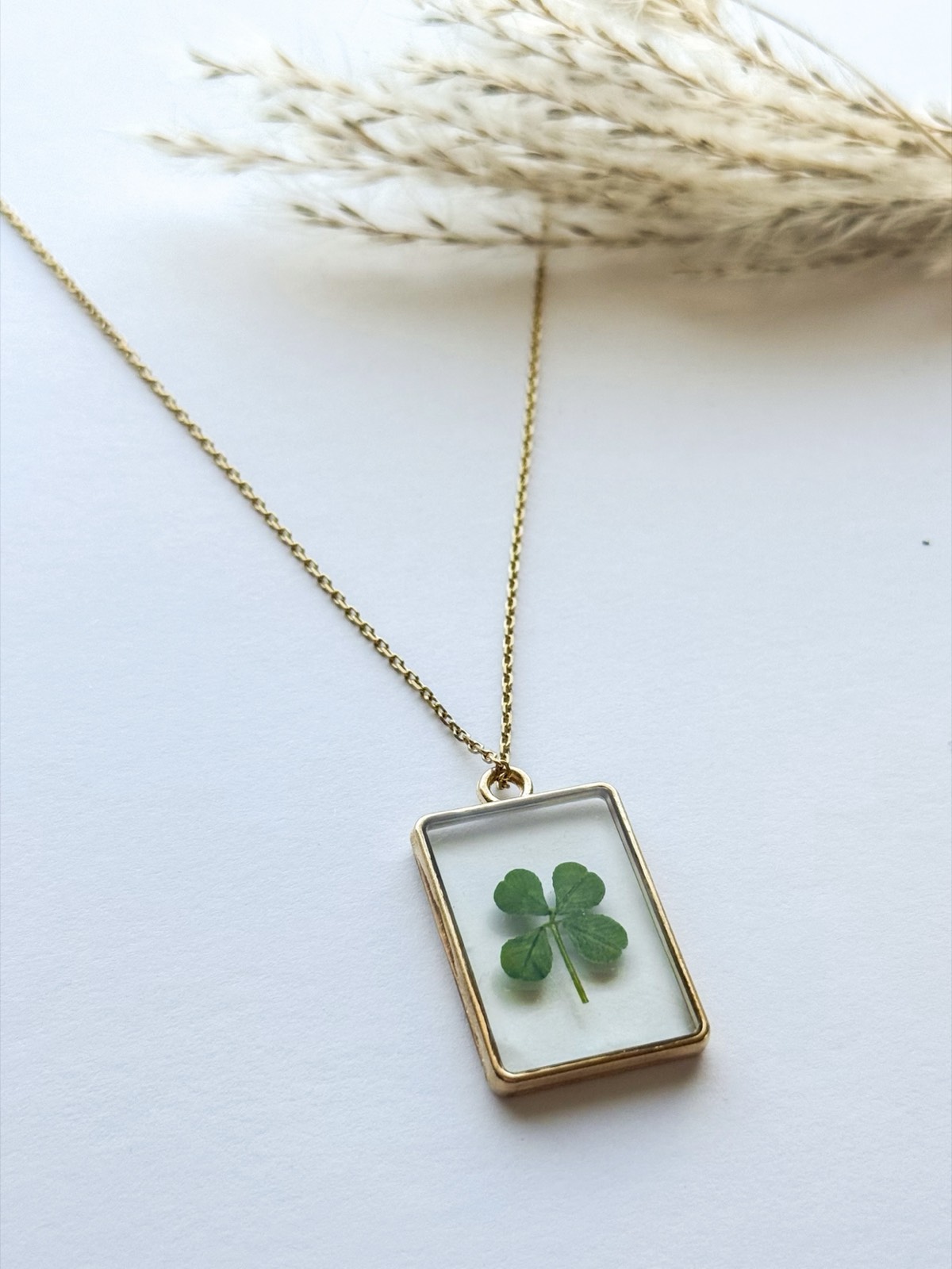 Rectangle necklace